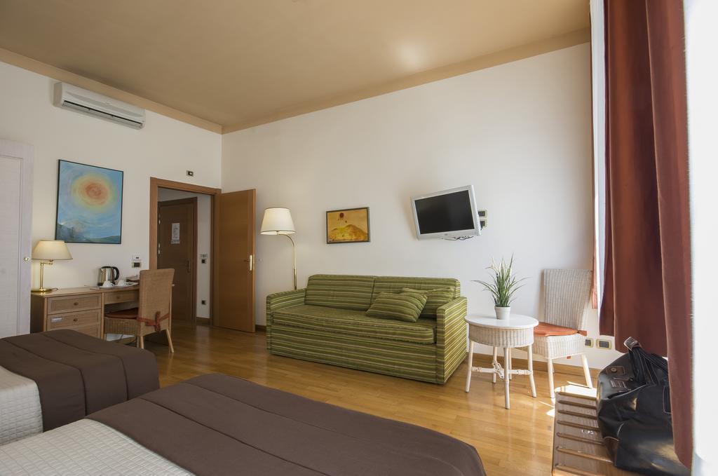 Piazza Paradiso Accommodation Siena Exteriör bild