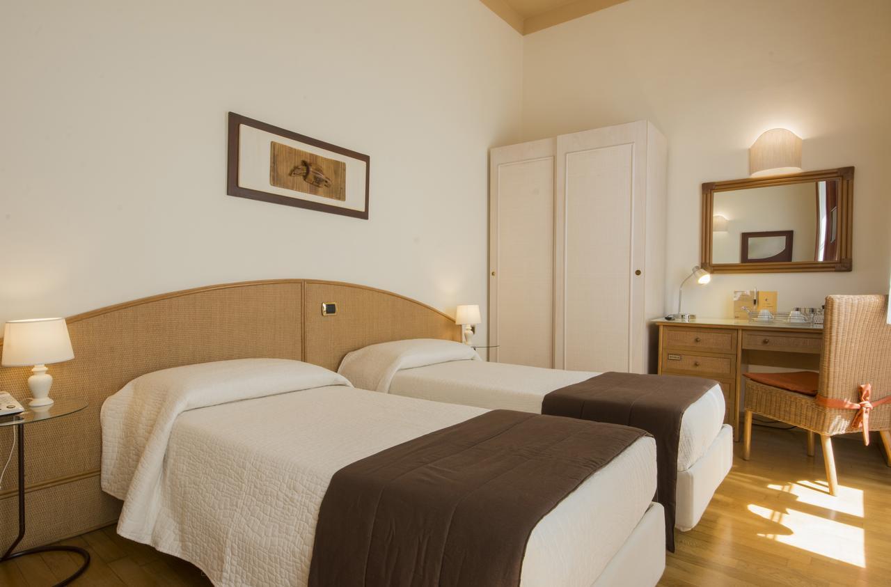Piazza Paradiso Accommodation Siena Exteriör bild