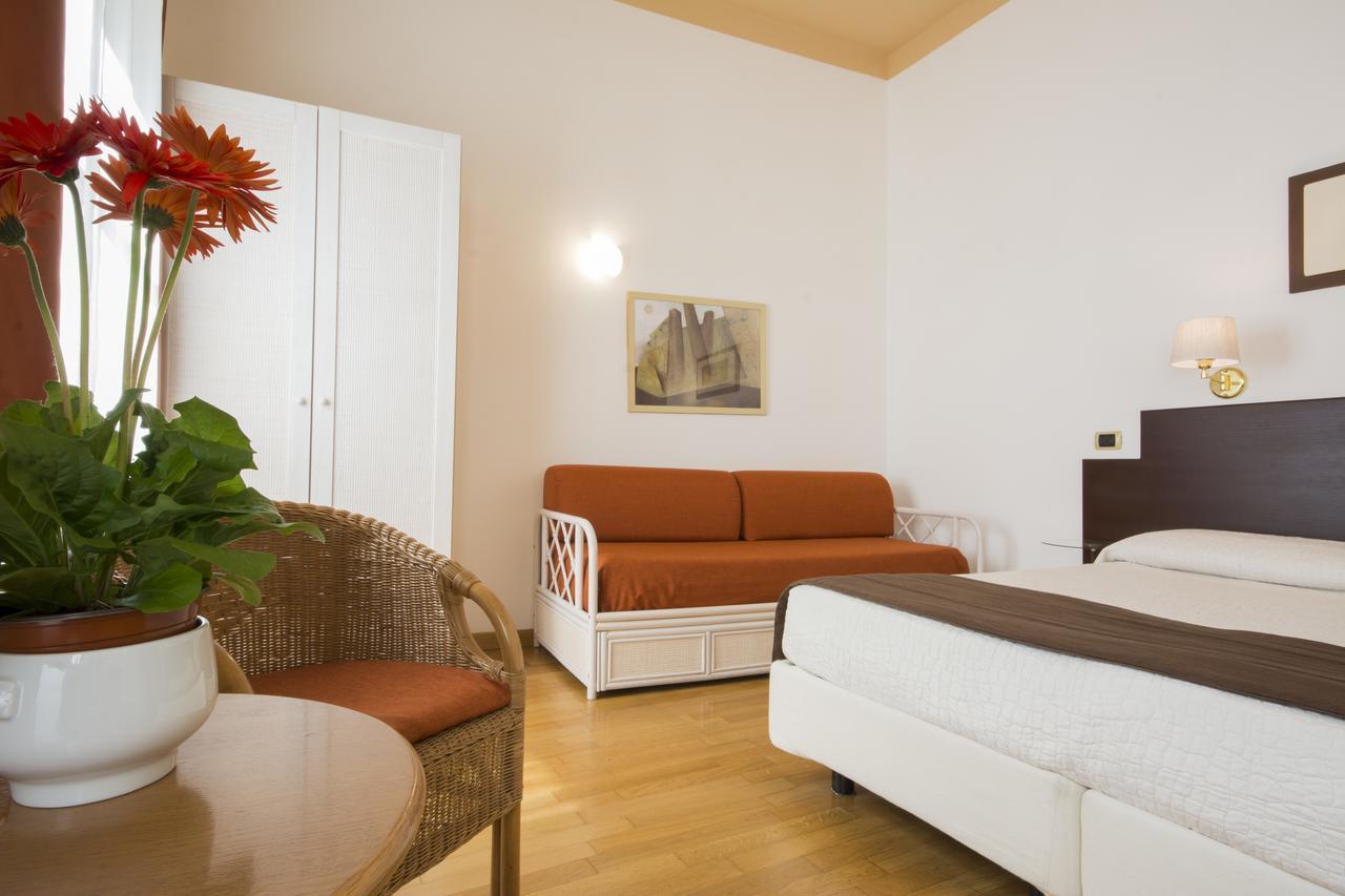 Piazza Paradiso Accommodation Siena Exteriör bild